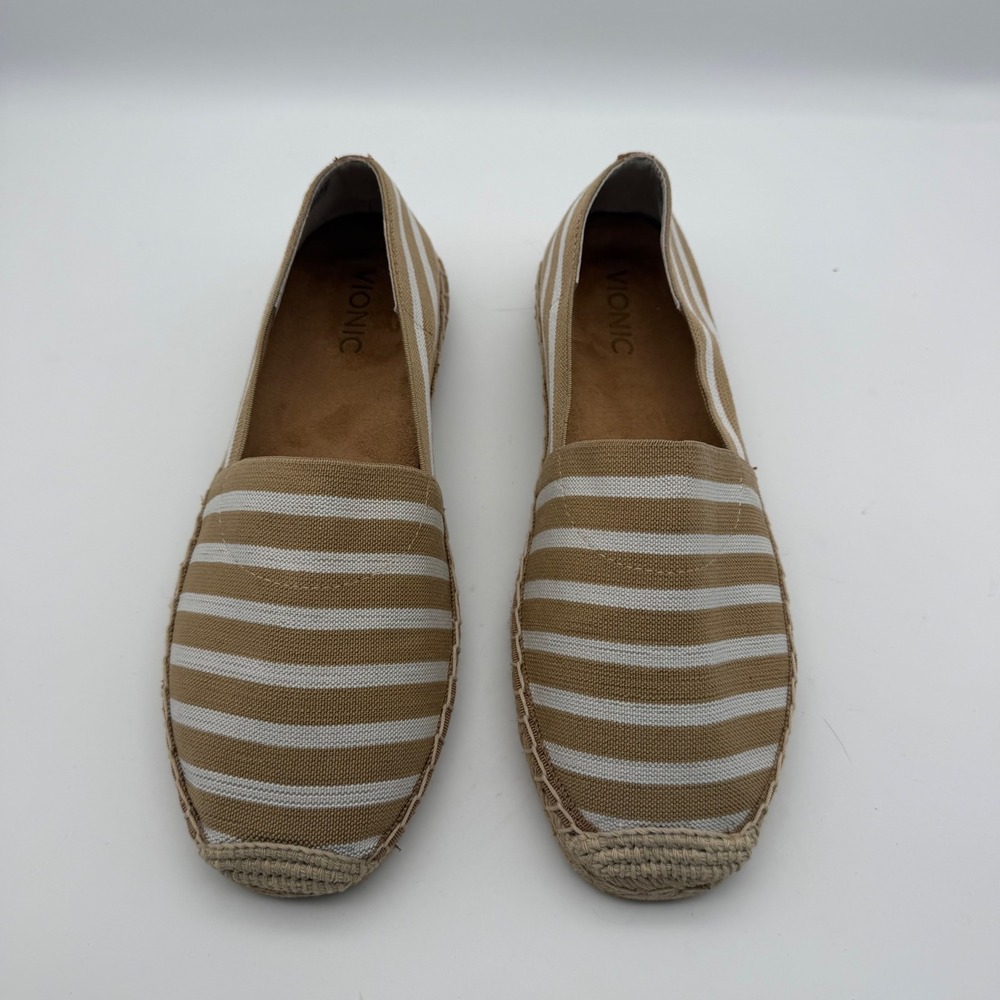 Vionic 356 Valeri Tan White Striped Canvas Espadrille Flats Size 9 Coastal Beach